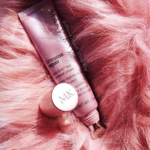 Mary Kay Repair Volu-Firm Eye Renewal Cream . - Picture 1 of 6